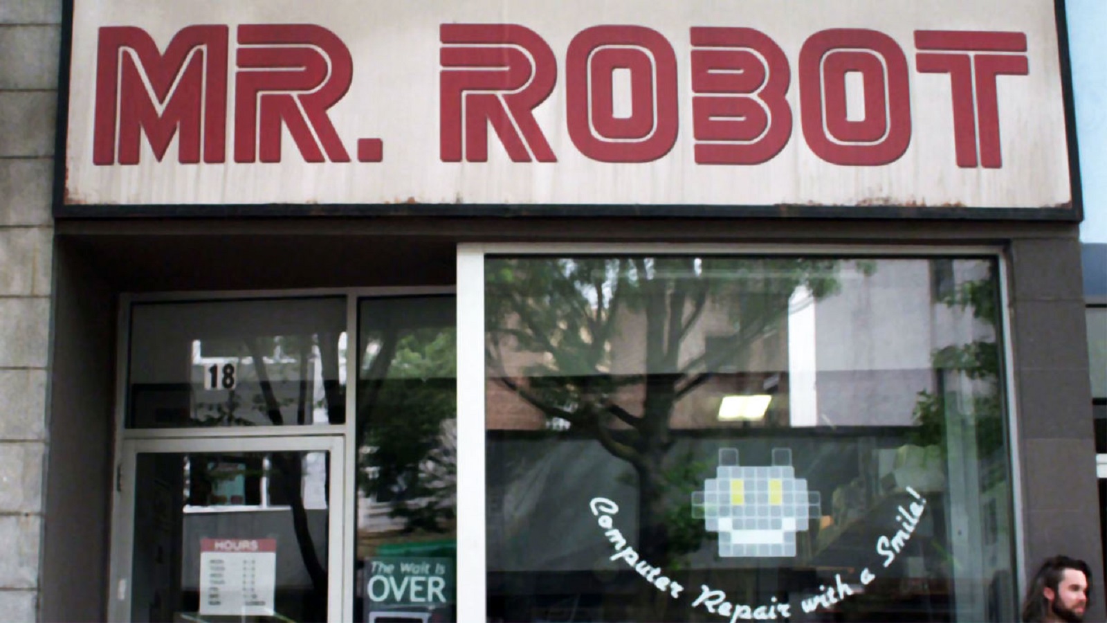 Experience Mr. Robot v2.0 in VR