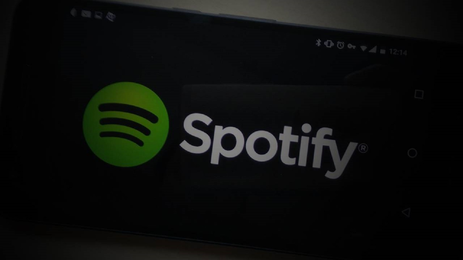 Spotify Is Saying Goodbye to 2016 with a Cheeky Way to Compliment Its Services