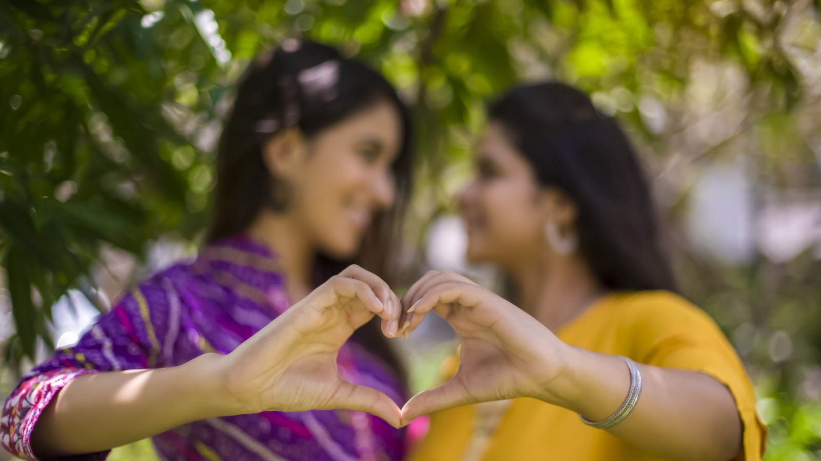 Ogilvy & Love Matters Debunk Myths Indians Have About Lesbians