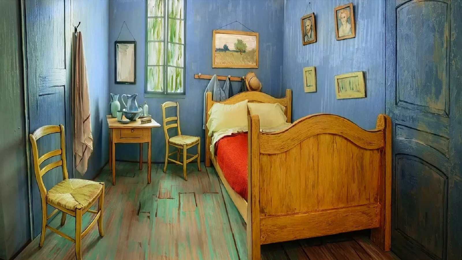 #TBT: Immerse Yourself in Van Gogh’s Famous Bedroom
