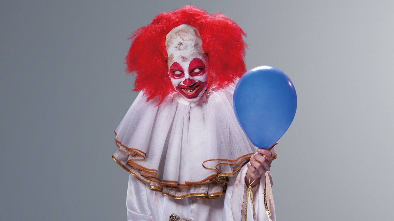 Coming Soon: Pennywise-Like Clown Celebrates Bookstore’s Anniversary