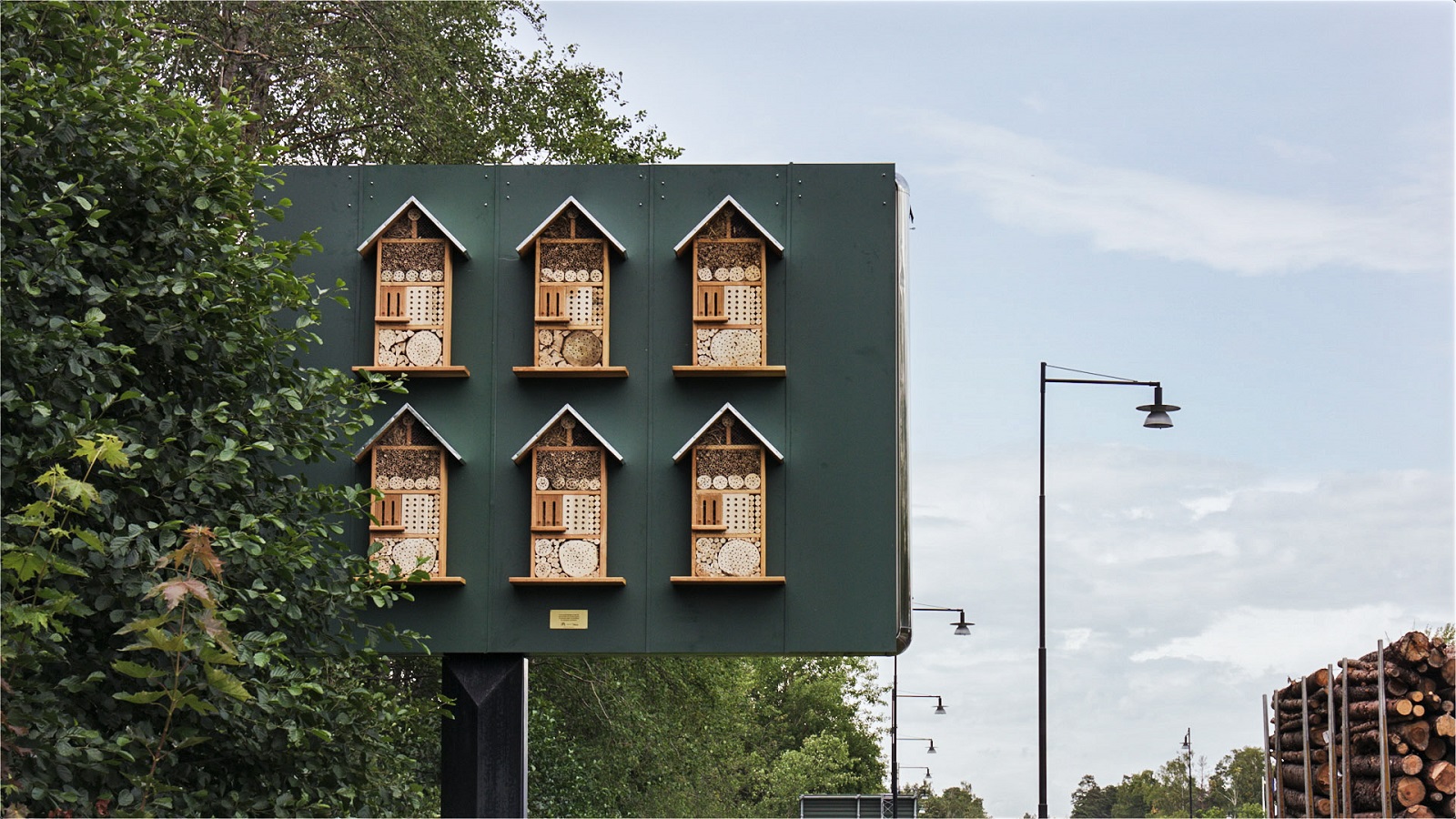 McDonald’s Transforms Its Billboards into Bee Hotels