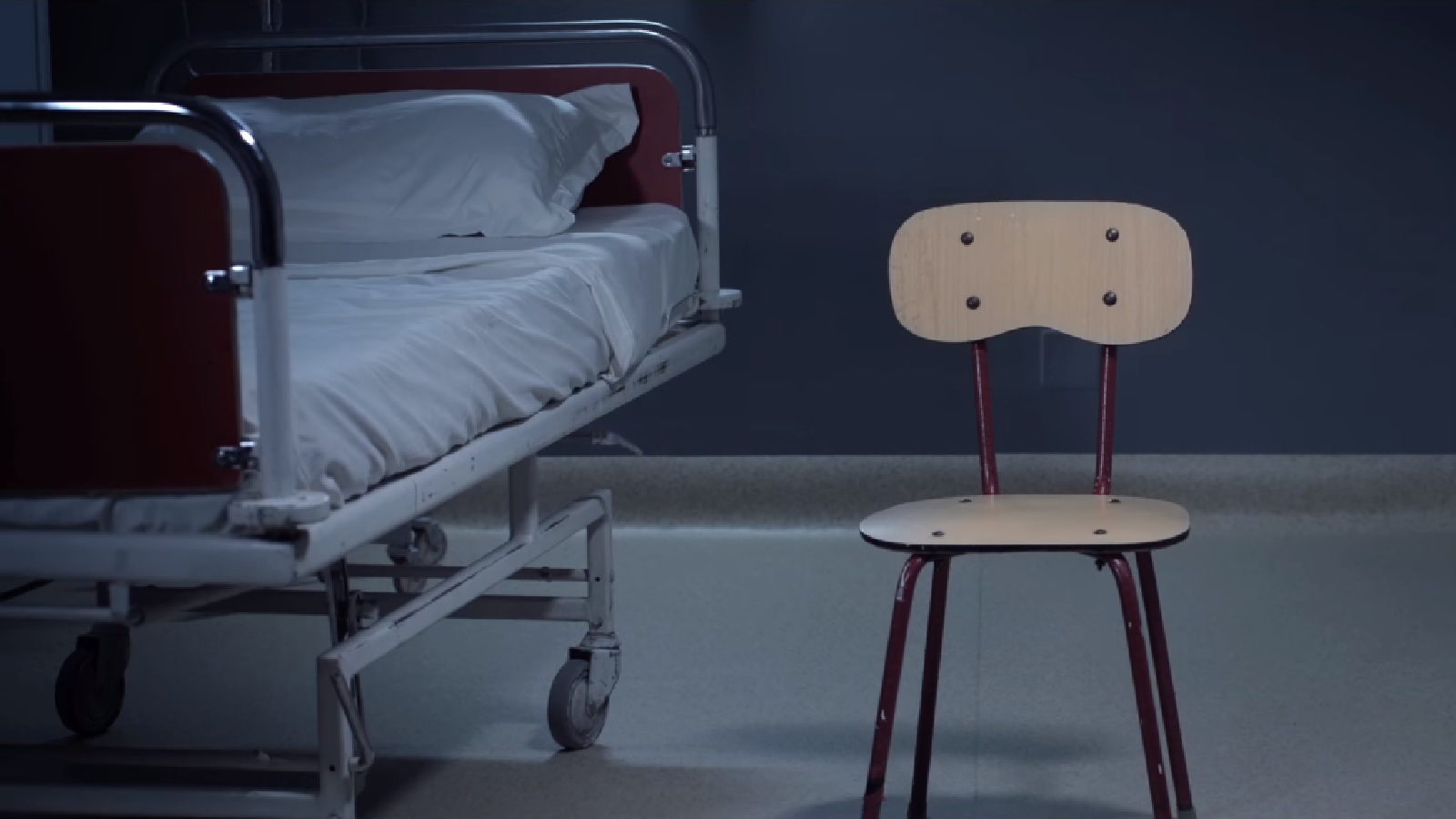#TBT: A Hospital Chair Becomes the Hero of a Romanian NGO’s Campaign