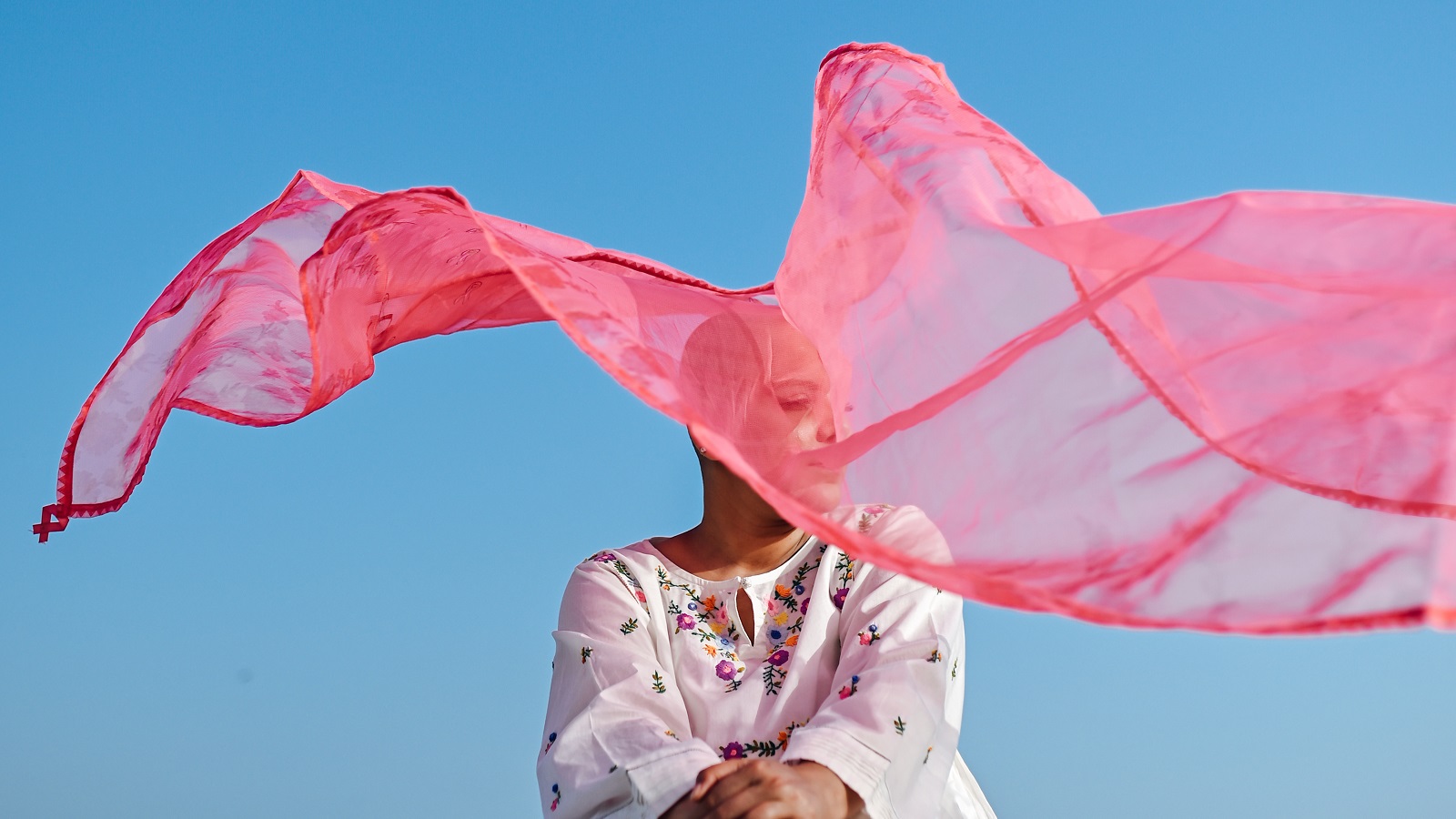 Pink Dupatta Offers Instructions on How to Check Your Breasts