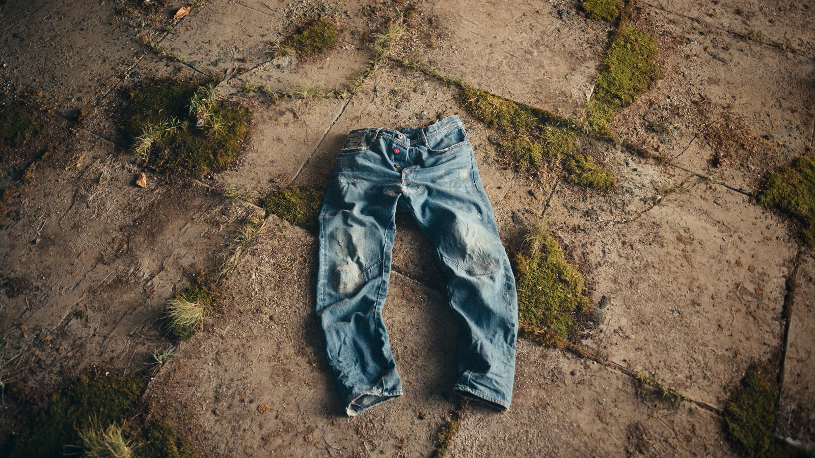 G-Star RAW Uses Denim Key to Open Doorway in Time